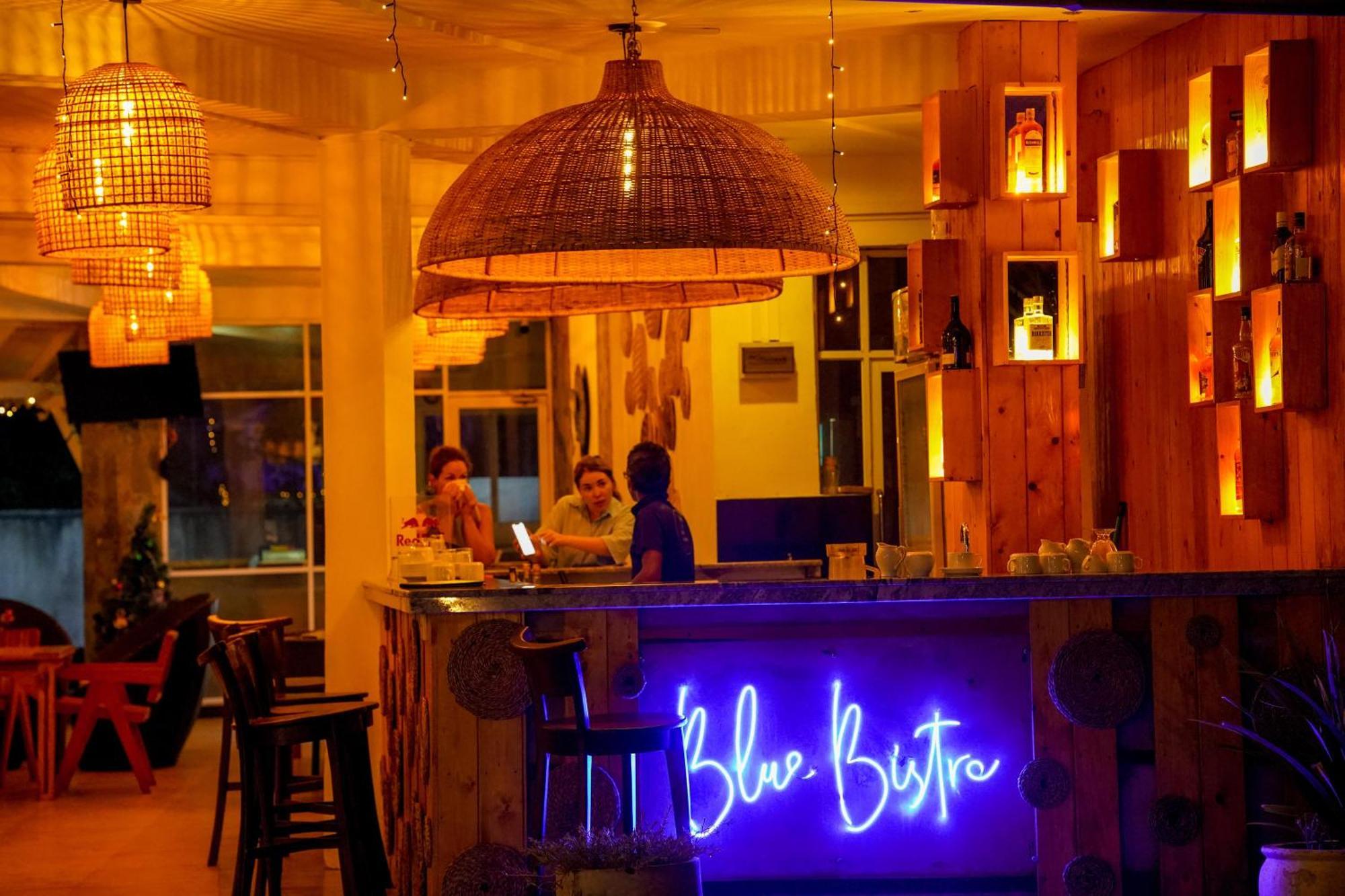 Peacock Beach Hotel אונה ואטונה מראה חיצוני תמונה