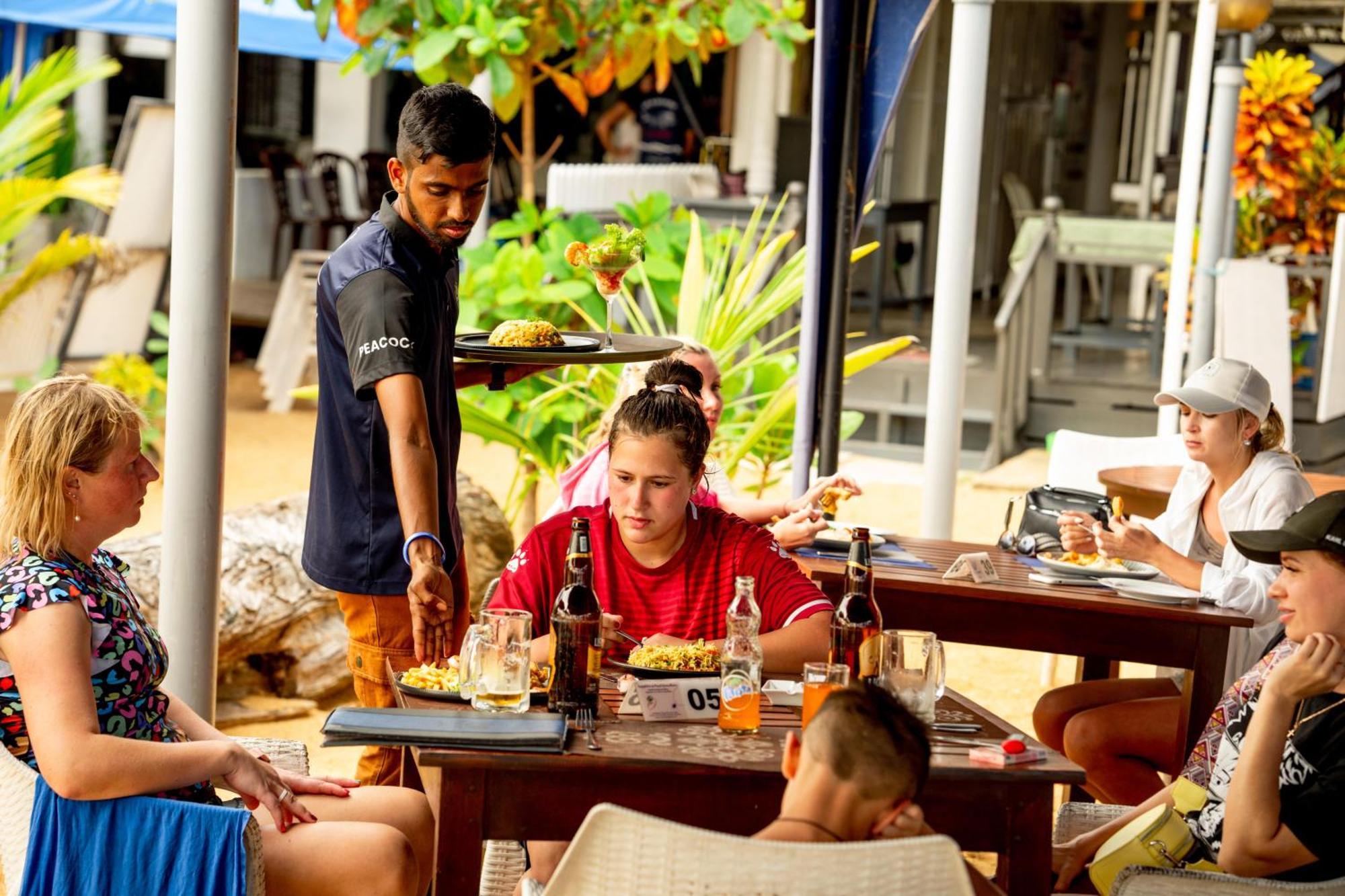 Peacock Beach Hotel אונה ואטונה מראה חיצוני תמונה