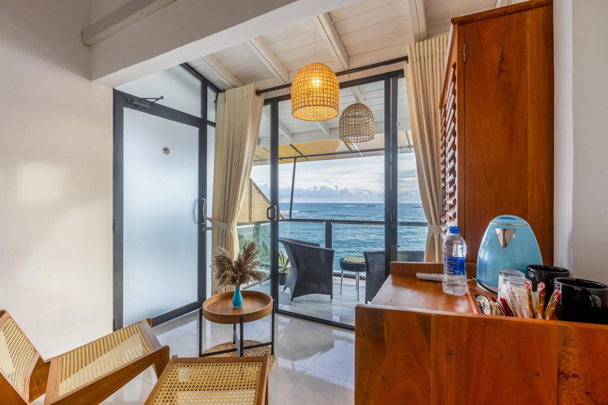 Peacock Beach Hotel אונה ואטונה מראה חיצוני תמונה