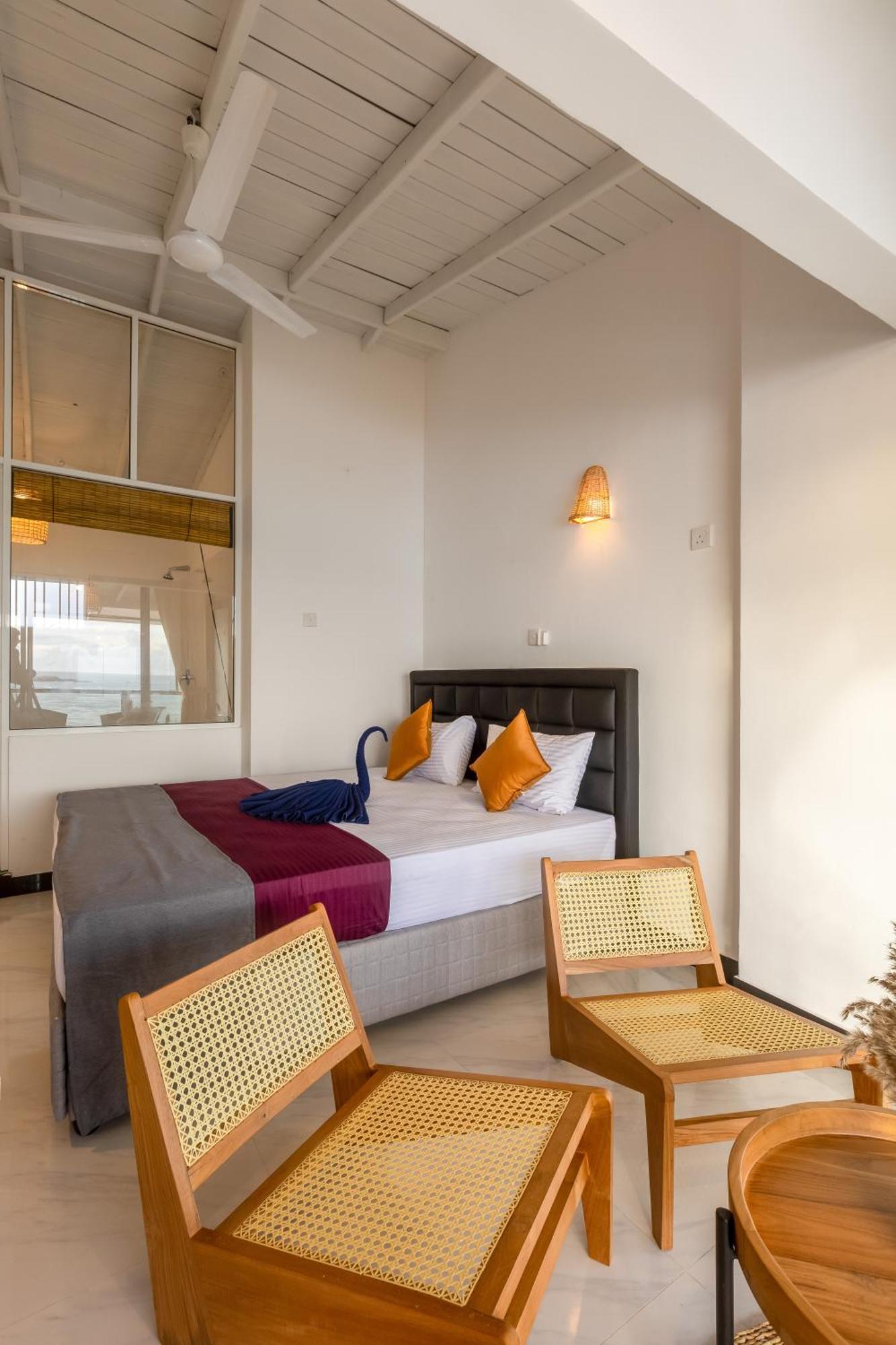 Peacock Beach Hotel אונה ואטונה מראה חיצוני תמונה