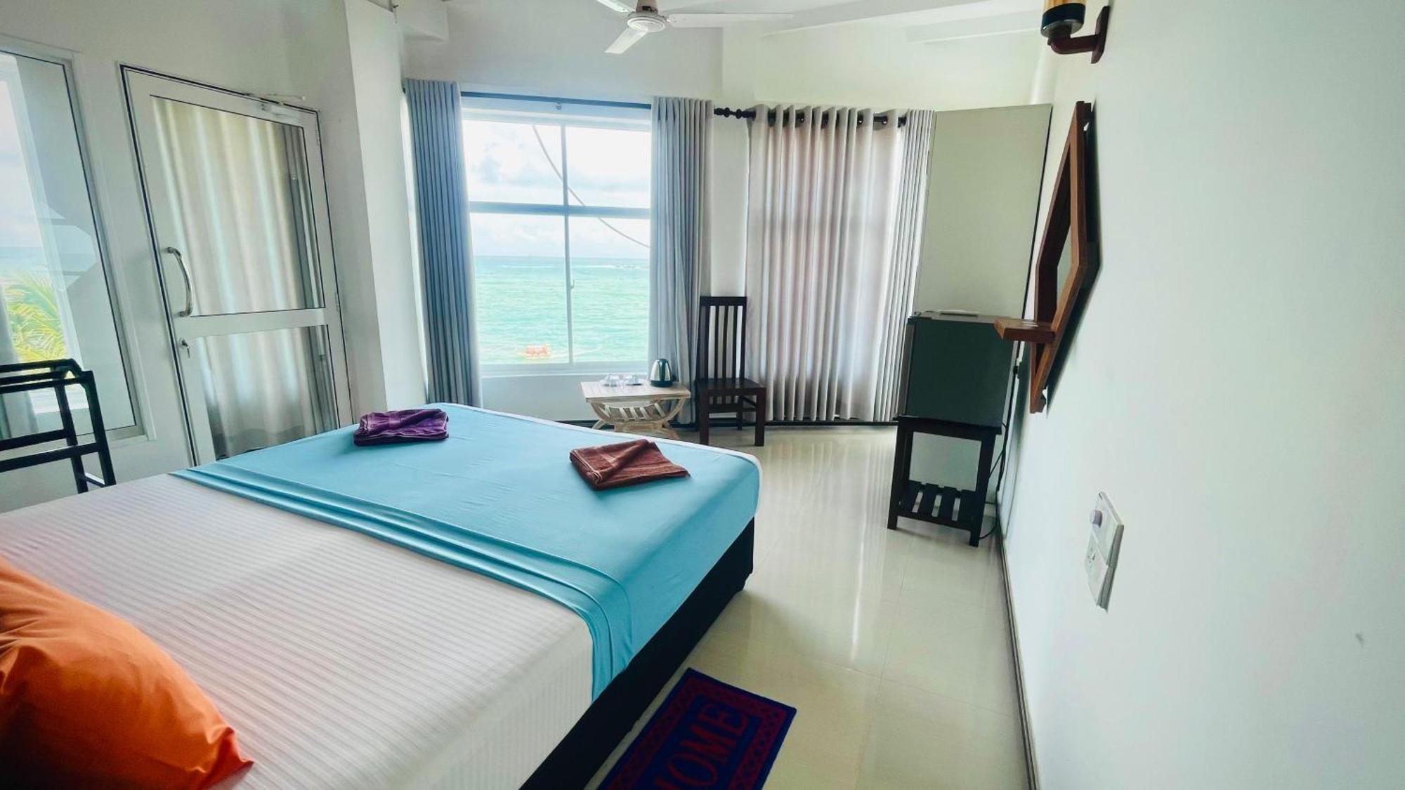 Peacock Beach Hotel אונה ואטונה מראה חיצוני תמונה