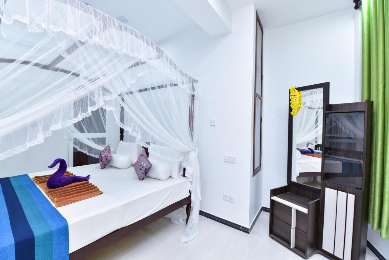 Peacock Beach Hotel אונה ואטונה מראה חיצוני תמונה